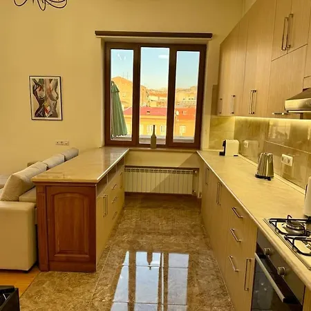 Touch The Sky Apartment Yerevan Exterior photo