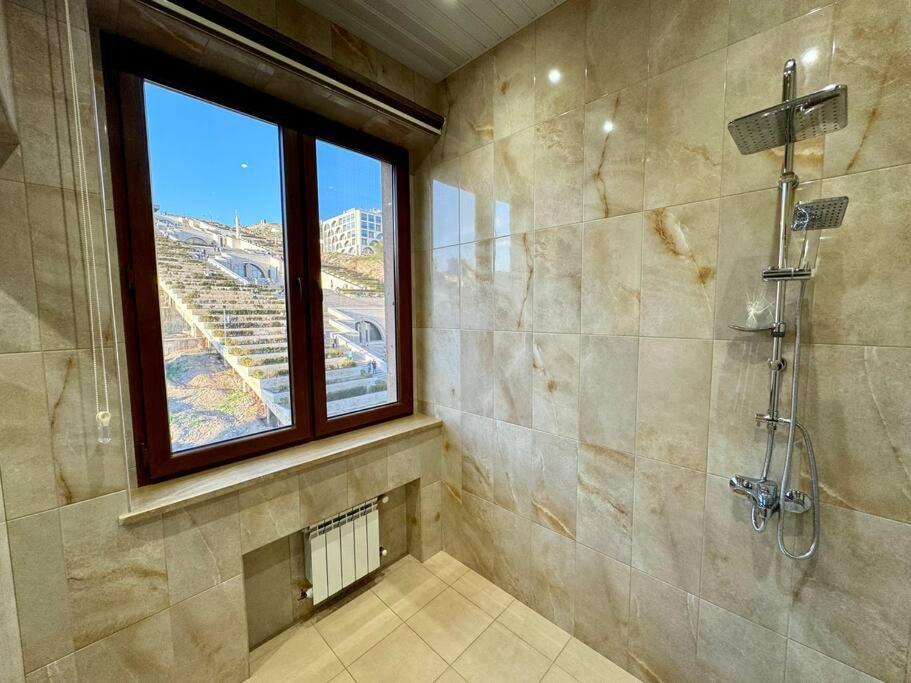 Touch The Sky Apartment Yerevan